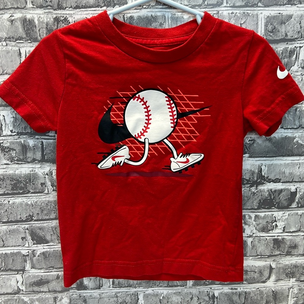 Nike T-shirt